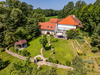 Prodej domu 1200 m², Sloupnice