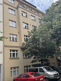 Pronájem bytu 3+1 v osobním vlastnictví 65 m², Praha 6 - Bubeneč