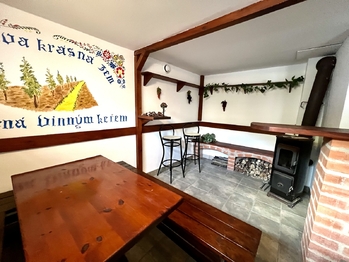 Prodej vinného sklepa 32 m², Moravany