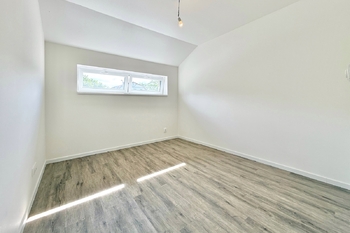 Ložnice - Prodej bytu 4+kk v osobním vlastnictví 104 m², Strančice