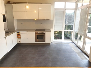Prodej bytu 3+kk v osobním vlastnictví 83 m², Praha 6 - Suchdol