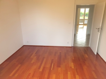 Prodej bytu 3+kk v osobním vlastnictví 83 m², Praha 6 - Suchdol