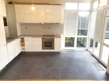 Prodej bytu 3+kk v osobním vlastnictví 83 m², Praha 6 - Suchdol