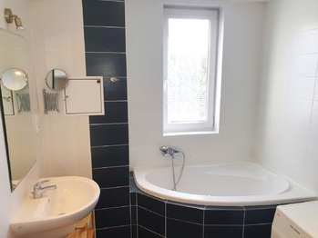 Prodej bytu 3+kk v osobním vlastnictví 83 m², Praha 6 - Suchdol