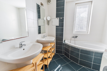 Prodej bytu 3+kk v osobním vlastnictví 83 m², Praha 6 - Suchdol