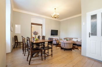 Prodej ubytovacího zařízení 358 m², Včelákov