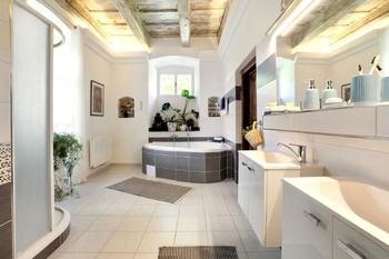Prodej ubytovacího zařízení 358 m², Včelákov