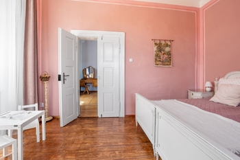 Prodej ubytovacího zařízení 358 m², Včelákov