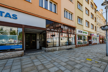 Pronájem obchodních prostor 130 m², Tábor