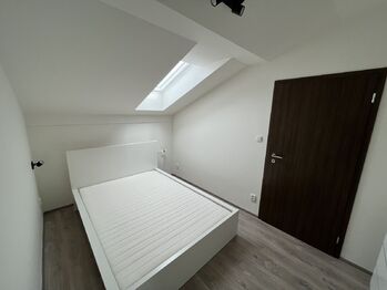 Pronájem bytu 2+kk v osobním vlastnictví 38 m², Kladno