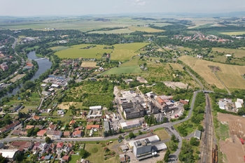 pohled na areál - Prodej pozemku 1021 m², Žatec