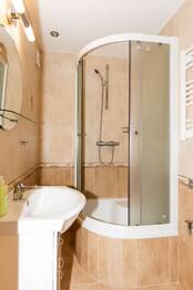 Pronájem bytu 1+kk v osobním vlastnictví 29 m², Praha 4 - Modřany