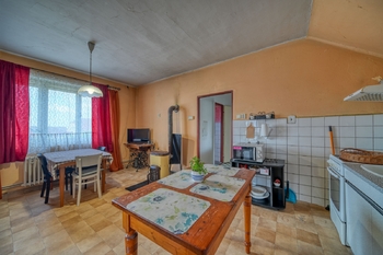 Prodej domu 258 m², Polní Chrčice