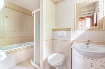 Pronájem domu 240 m², Říčany