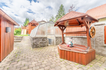 Pronájem domu 240 m², Říčany