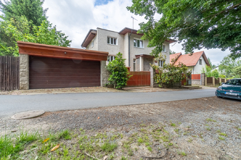 Pronájem domu 240 m², Říčany