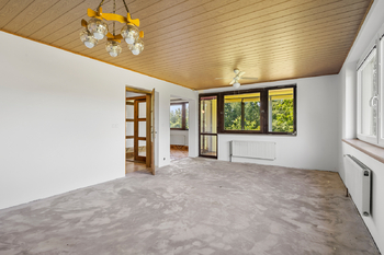 Prodej domu 200 m², Dolní Hbity