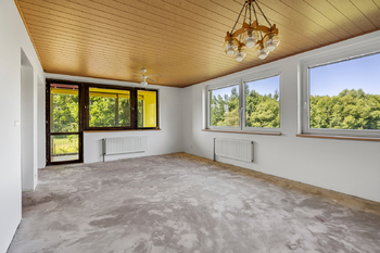 Prodej domu 200 m², Dolní Hbity