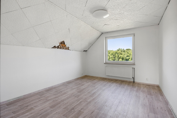 Prodej domu 200 m², Dolní Hbity