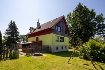 Prodej domu 200 m², Dolní Hbity