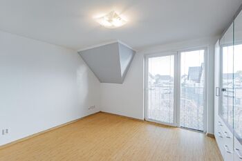Pronájem domu 107 m², Býkev