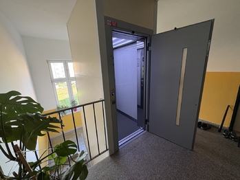Pronájem bytu 2+1 v družstevním vlastnictví 54 m², Volary