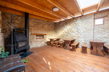 přístřešek - Prodej ubytovacího zařízení 468 m², Hustopeče