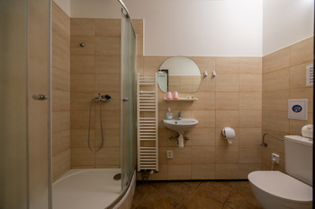 sociální zařízení - Prodej ubytovacího zařízení 468 m², Hustopeče