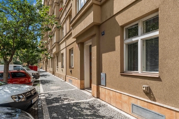 Prodej bytu 3+kk v osobním vlastnictví 74 m², Praha 3 - Žižkov