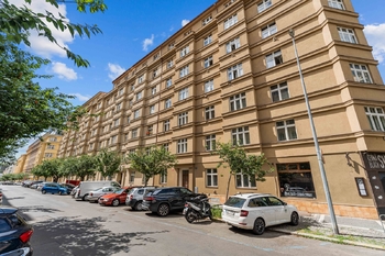 Prodej bytu 3+kk v osobním vlastnictví 74 m², Praha 3 - Žižkov