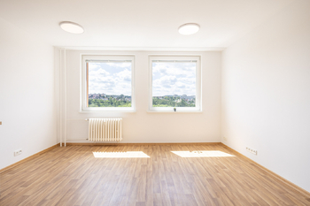 Obývací pokoj s kuchyňským koutem - Pronájem bytu 2+kk v osobním vlastnictví 44 m², Praha 4 - Modřany