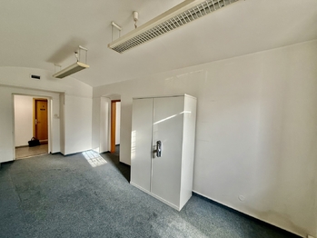 Pronájem skladovacích prostor 30 m², Praha 7 - Bubeneč