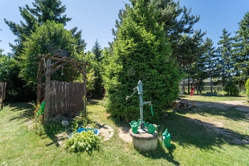 Prodej pozemku 1178 m², Úvaly
