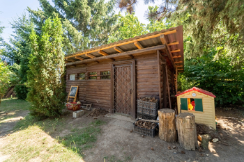 Prodej pozemku 1178 m², Úvaly