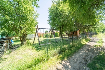 Prodej pozemku 1178 m², Úvaly