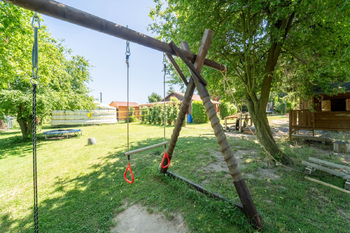 Prodej pozemku 1178 m², Úvaly