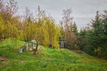 zahrada se studnou - Prodej chaty / chalupy 16 m², Smečno