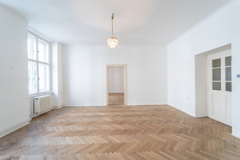 Prodej bytu 3+1 v osobním vlastnictví 135 m², Praha 1 - Josefov