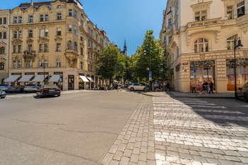 Prodej bytu 3+1 v osobním vlastnictví 135 m², Praha 1 - Josefov