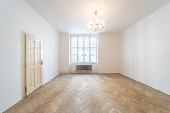 Prodej bytu 3+1 v osobním vlastnictví 135 m², Praha 1 - Josefov