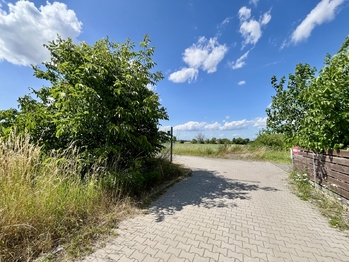 Prodej pozemku 1042 m², Veliká Ves