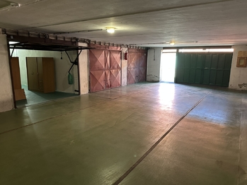Prodej garáže 2685 m², Kladno