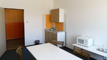 Kuchyňka. - Pronájem kancelářských prostor 17 m², Tábor