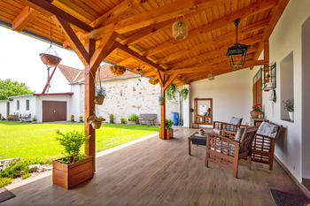 Terasa - Prodej domu 267 m², Benešov nad Černou