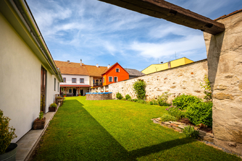 Zahrada - Prodej domu 267 m², Benešov nad Černou
