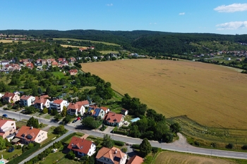 Prodej pozemku 1156 m², Viničné Šumice