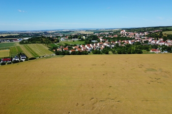 Prodej pozemku 1156 m², Viničné Šumice