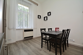 Prodej bytu 2+kk v osobním vlastnictví 41 m², Praha 3 - Vinohrady