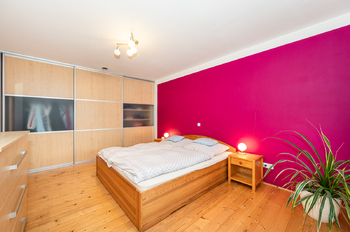 Prodej domu 380 m², Uhřice