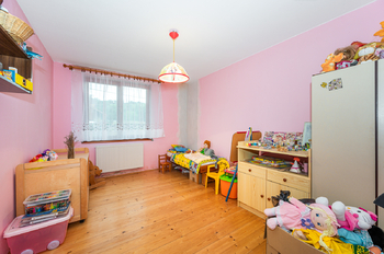 Prodej domu 380 m², Uhřice